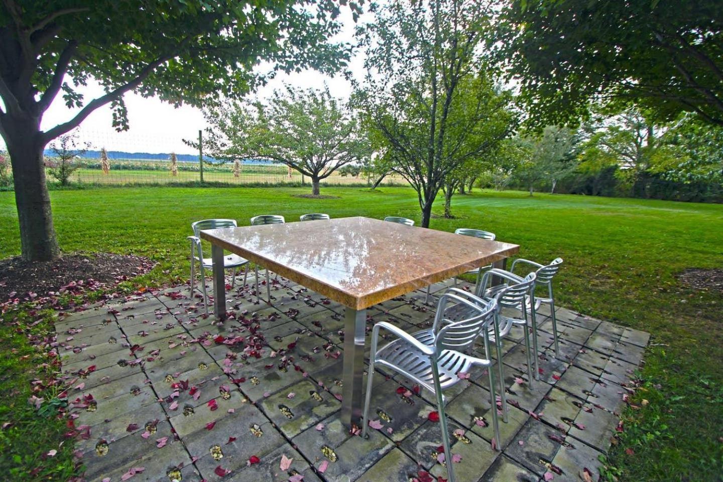 Large Modern North Fork Barn:Vineyards In Backyard, Harbes Farms Villa Mattituck Bagian luar foto